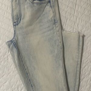 American Eagle Blue Skinny Jeans with Vintage Appeal
